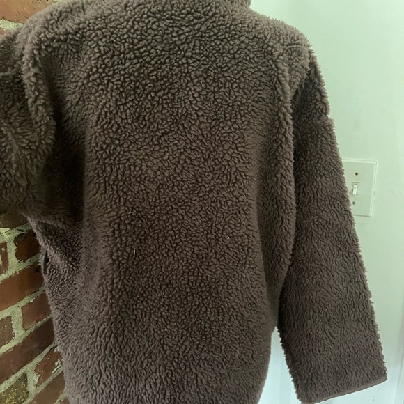 J.Crew new with tags brown Sherpa pull over size medium - Picture 7 of 10